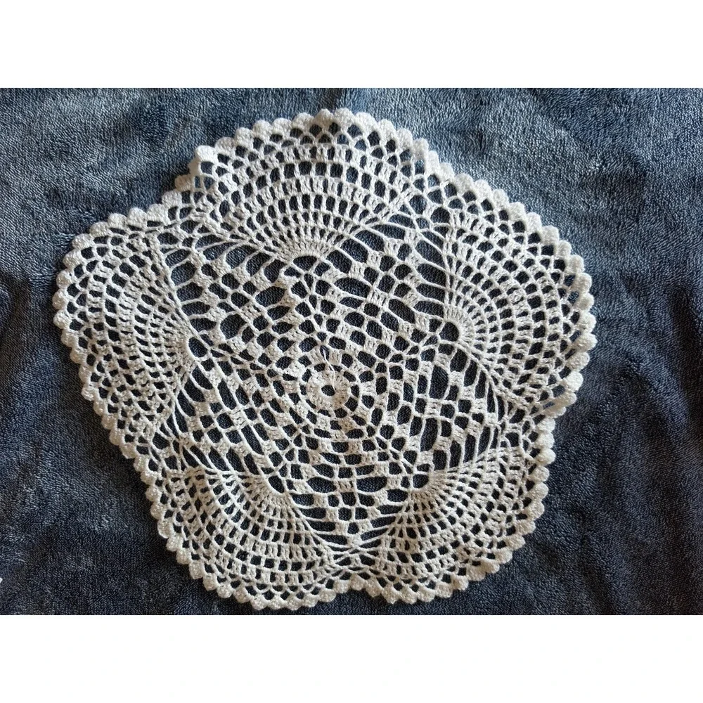 White Doily SET of 4 Vintage Handmade Lace Table Centerpiece Decor Crochet